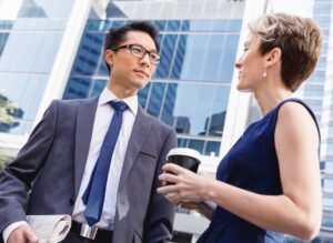 Read more about the article Proactively Engaging With Website Visitors